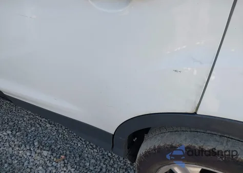 2014 Ford Escape Se from USA, damaged, VIN 1FMCU9GX2EUD32199